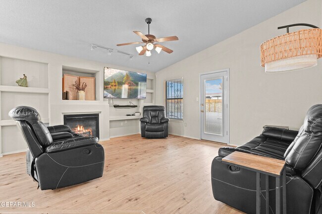 Building Photo - 6244 Spotted Eagle Dr