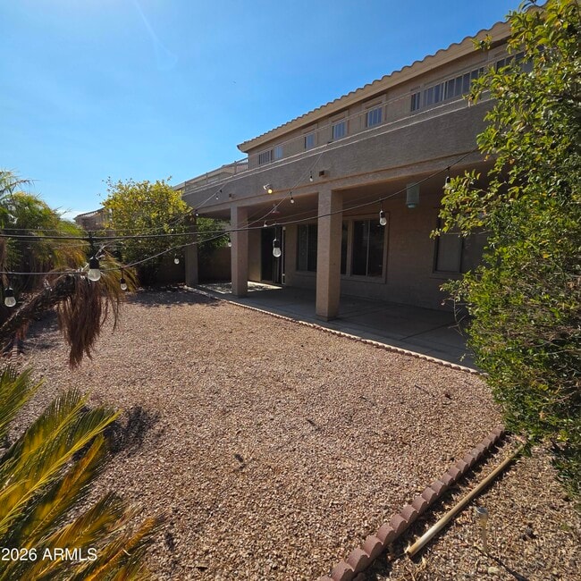 Building Photo - 2709 W Redwood Ln