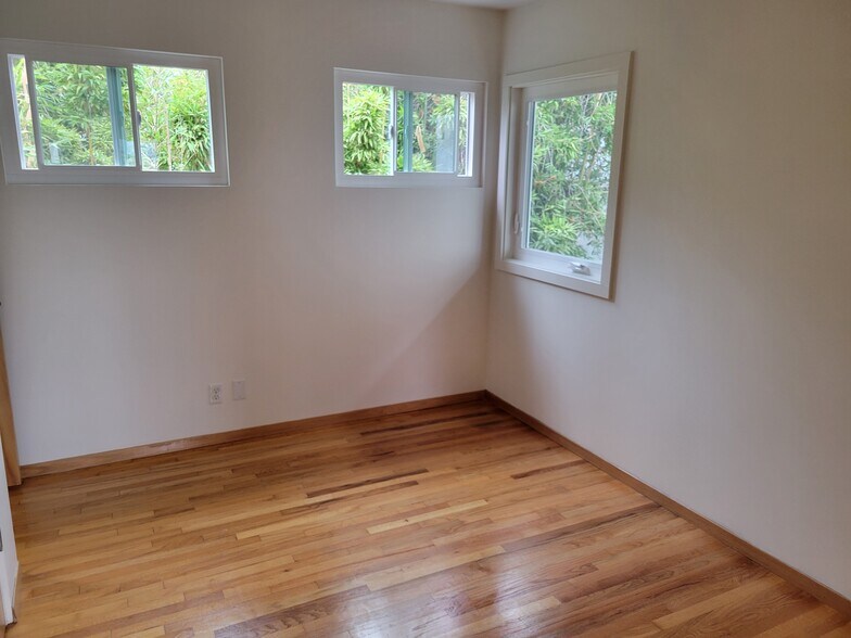 Bedroom - 1837 Pearl St