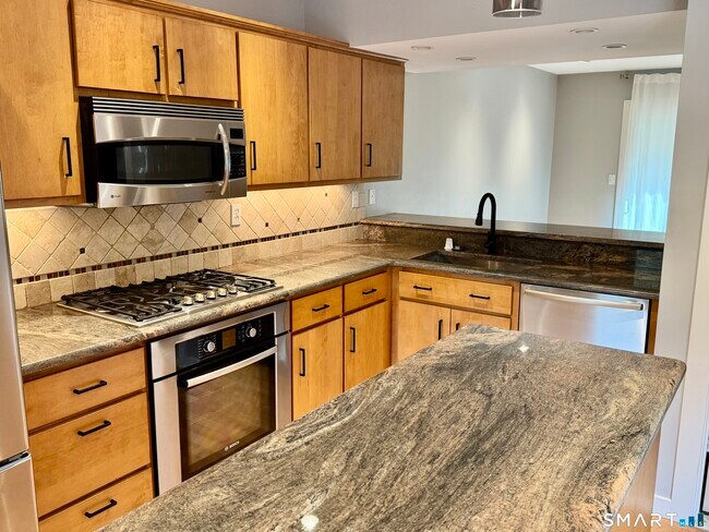 Building Photo - 58 Uplands Way