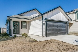 Building Photo - 5911 Bluestem Wy