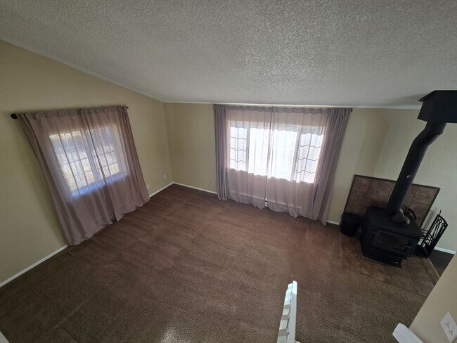 Building Photo - 432 Grandview Dr