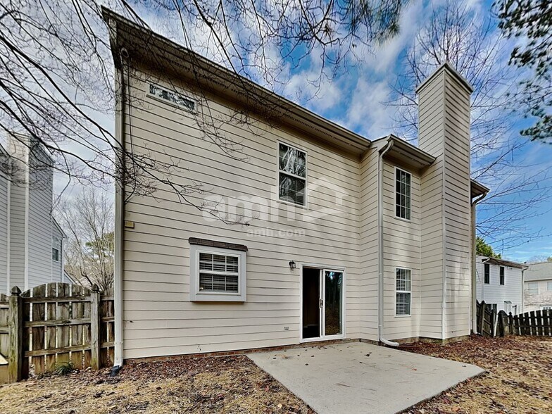 Building Photo - 409 Ascott Way