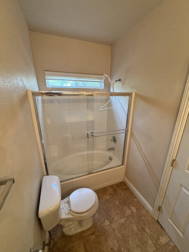 Building Photo - Sky Canyon Area Home w/ 3 Beds PLUS Loft & Solar