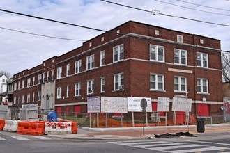 Building Photo - 839 Kennedy St NW