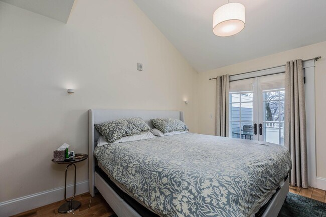 Building Photo - 1 Franklin St