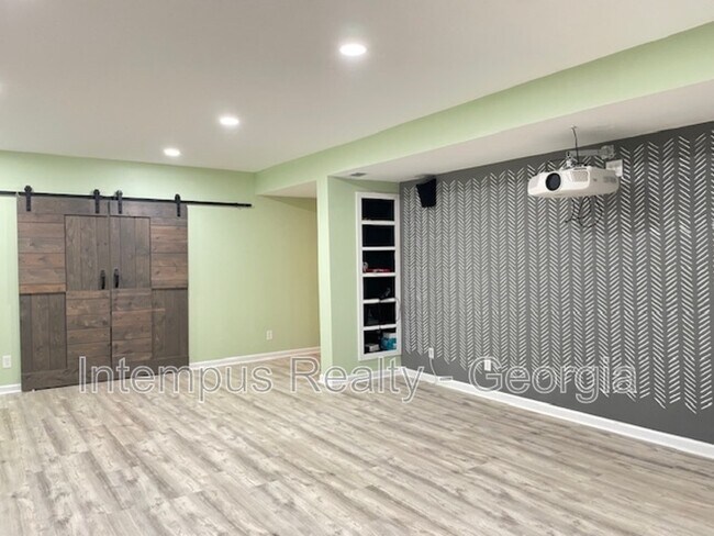 Building Photo - 3816 Thackary Dr