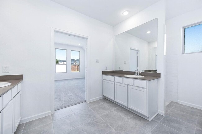 Building Photo - 453 Pace Bnd Ct