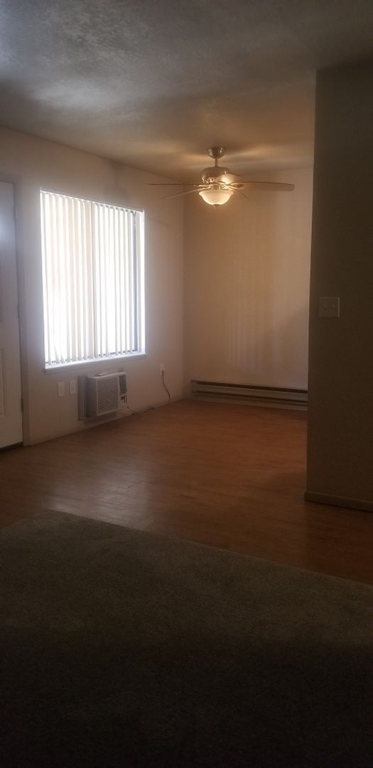 Building Photo - Bright 2-Bedroom Condo Ready for Move-In