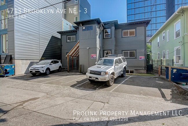 Building Photo - 4713 Brooklyn Ave NE