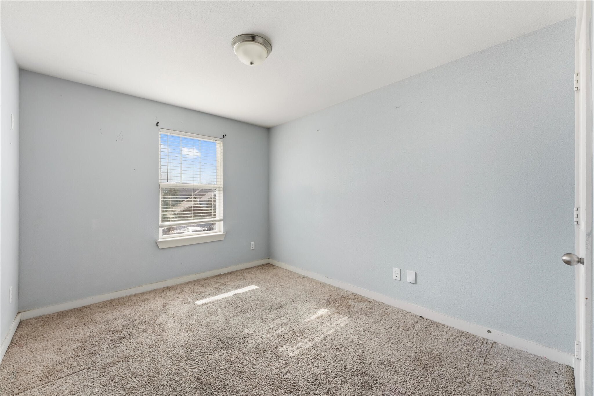 Building Photo - 9975 Rio Doso Dr