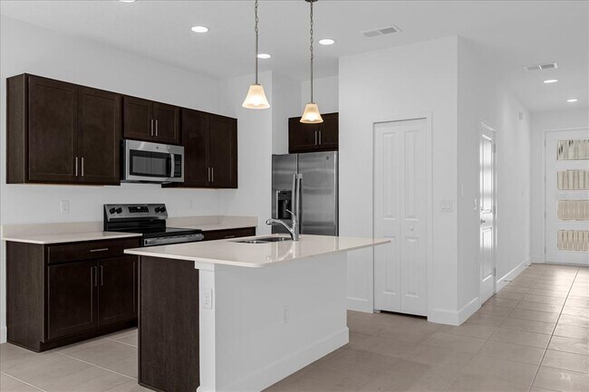 Building Photo - 1332 Captiva Cv