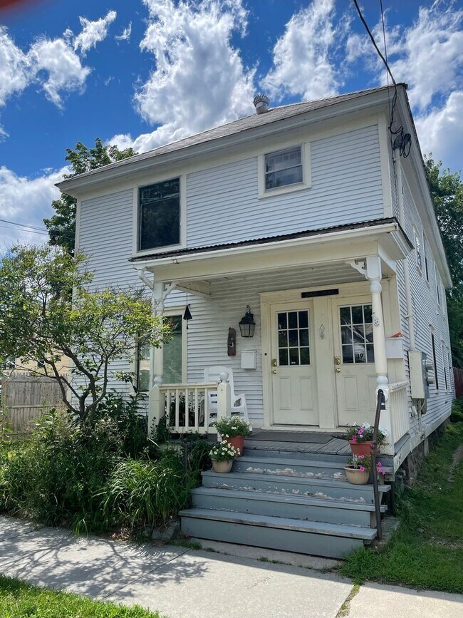 Building Photo - 17-19 Lafountain Street