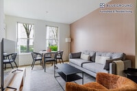 Building Photo - 11000 NE 10th St