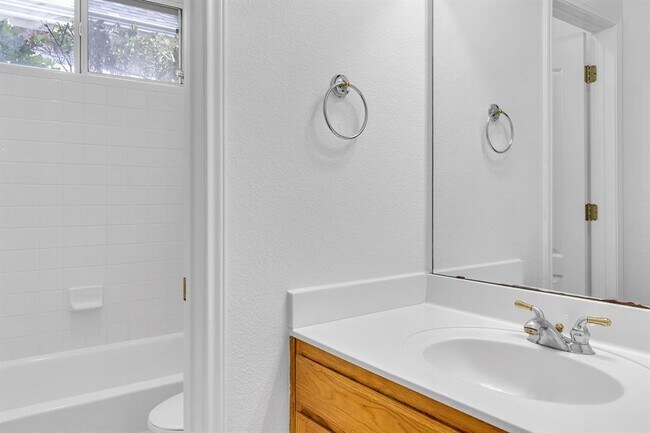 Building Photo - 2604 Sterling Panorama Ct