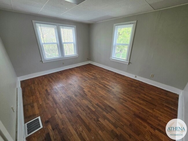 Building Photo - 2 Bedroom / 1.5 Bath House - NEAR SEMO's CAMPUS