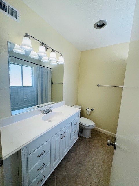 Building Photo - 2201 Fountain View Dr