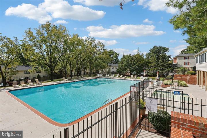 Building Photo - 146 Oberlin Ter