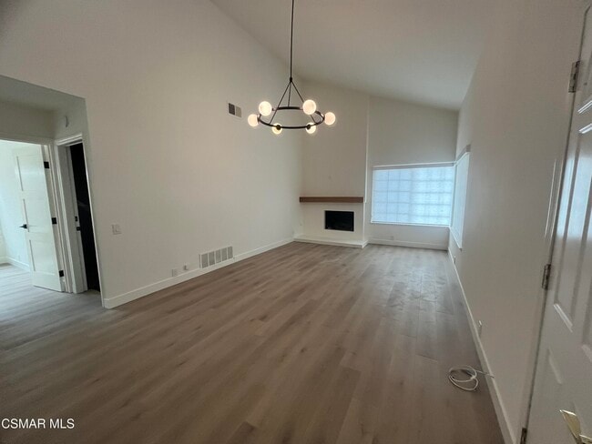 Building Photo - 2040 Shady Brook Dr