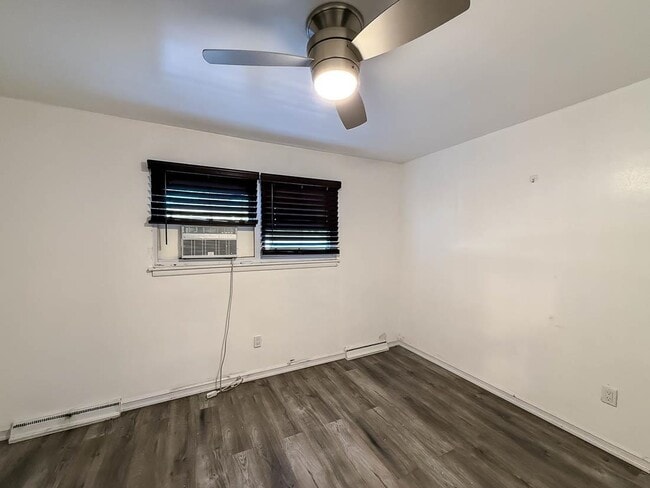 Building Photo - 8 West Side Ave