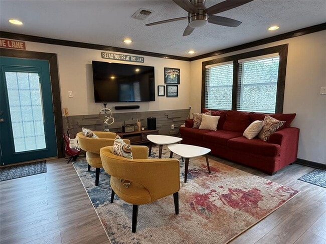 Building Photo - 15504 Enid Dr