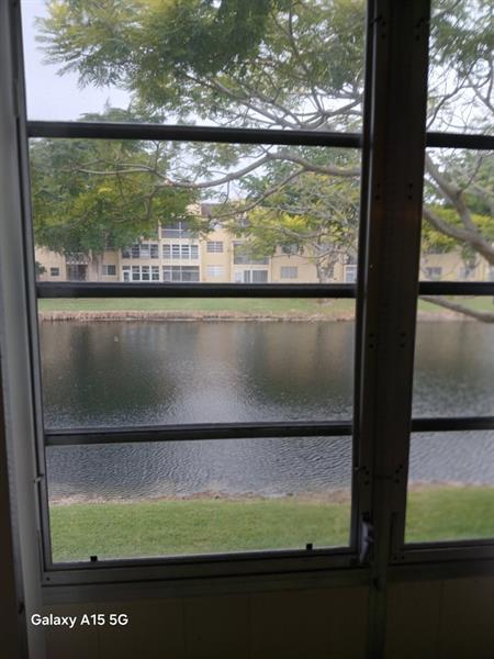 Building Photo - 6021 NW 61st Ave