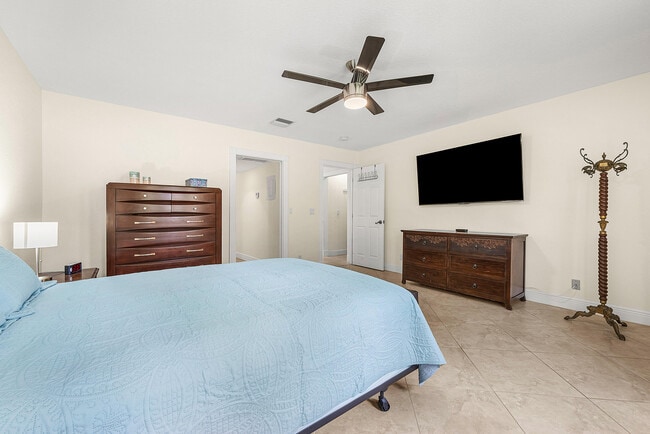 Building Photo - 13990 Nesting Way