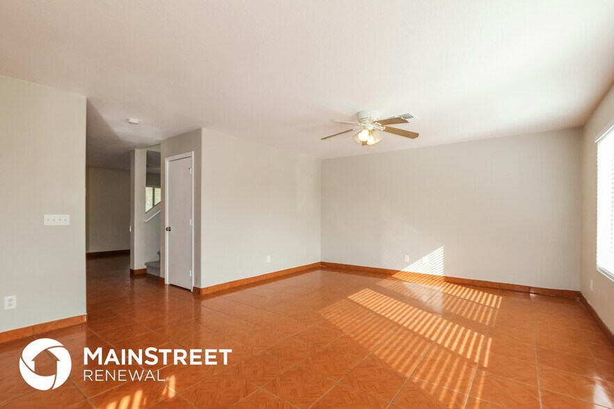 Building Photo - 16087 W Woodlands Ave