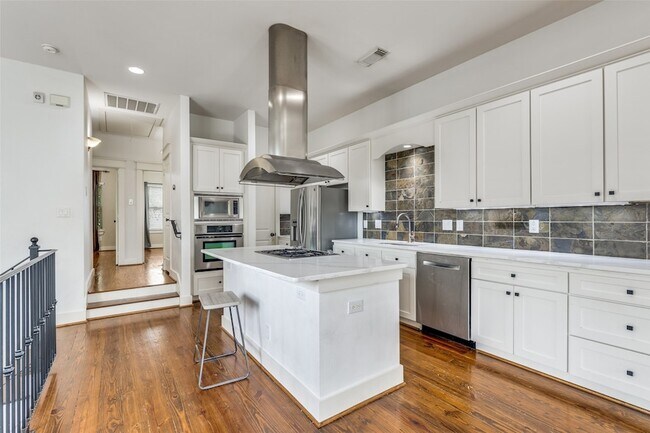 Building Photo - 1505 Asbury St