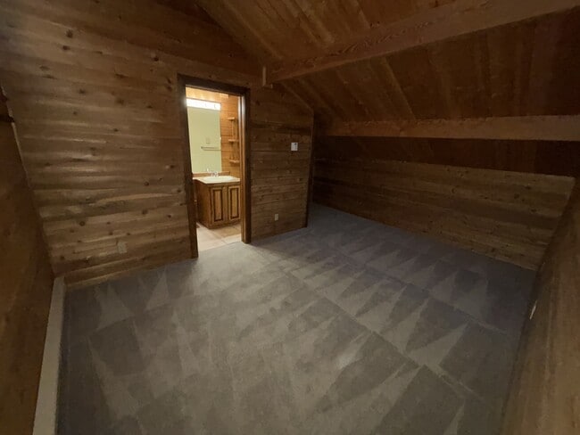 Building Photo - 1655 W Big Trail Dr