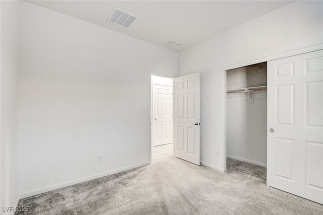 Building Photo - 11680 Hamilton Lk Ave