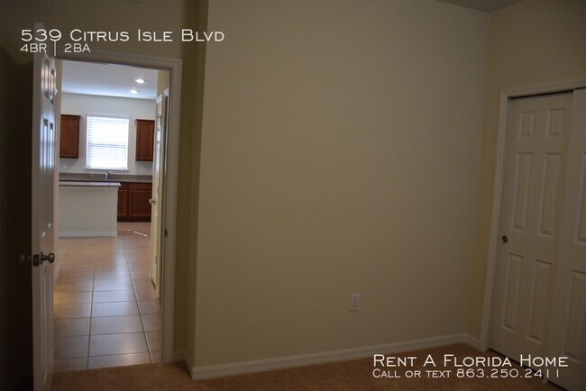 Building Photo - 539 Citrus Isle Blvd