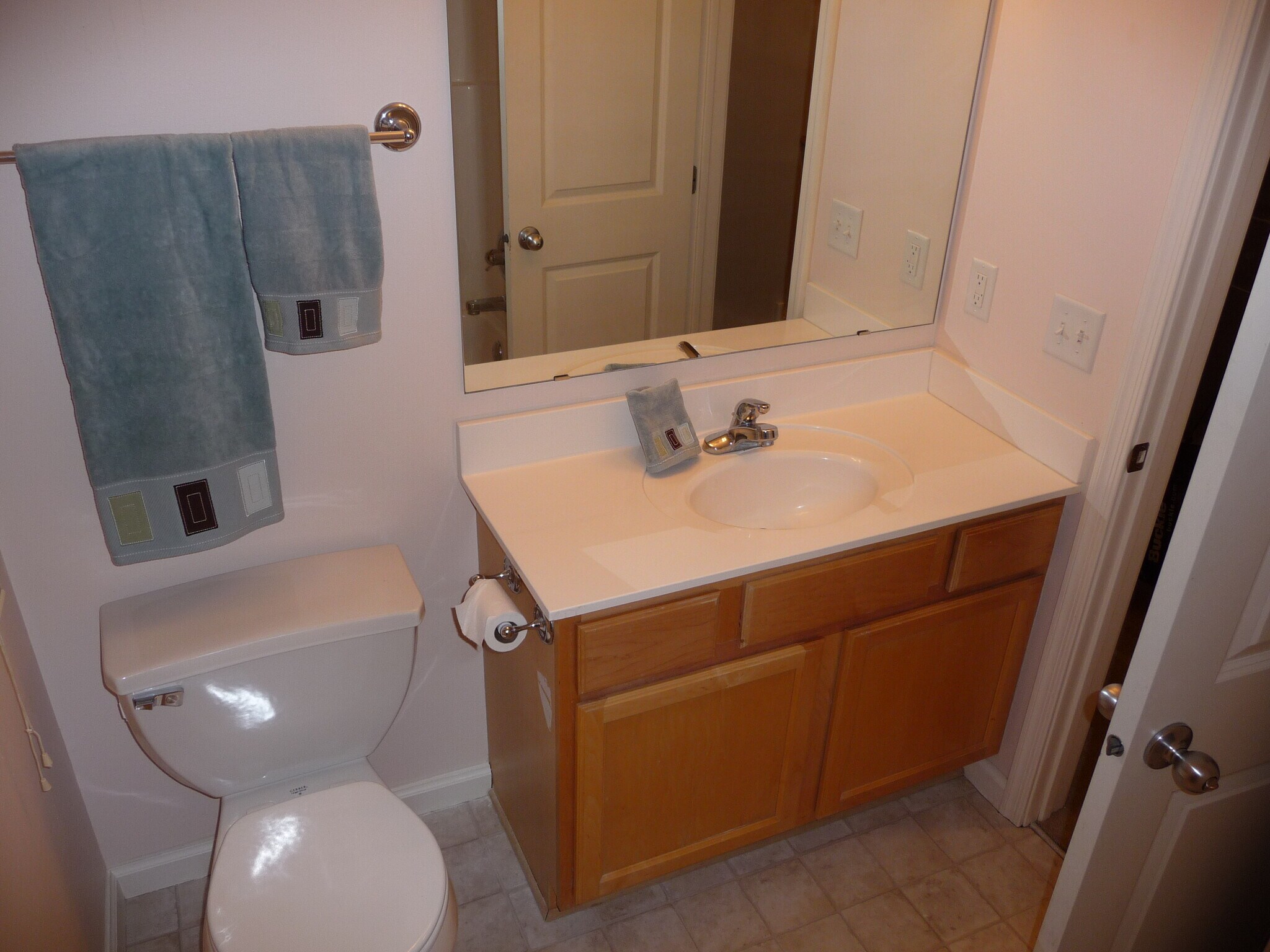 Building Photo - 1230 Stoughton Ave