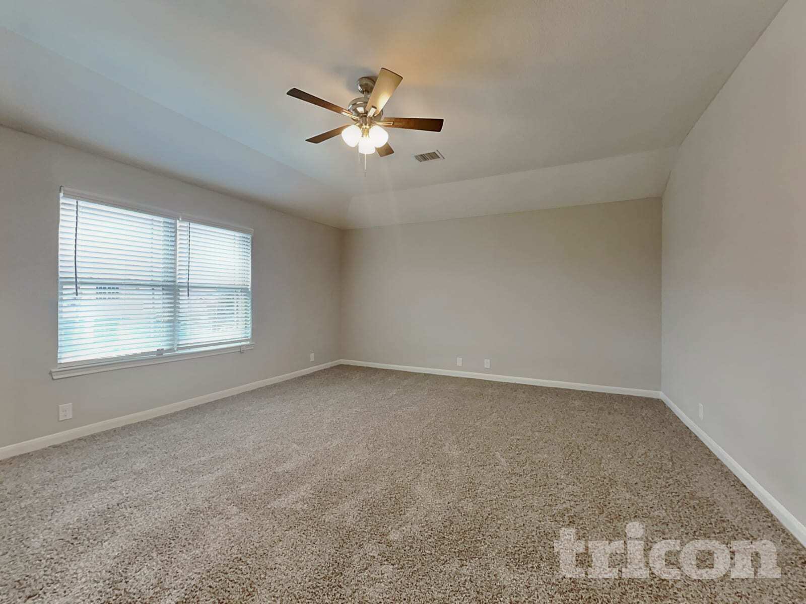 Building Photo - 423 Hayes St