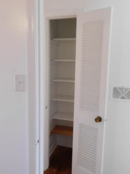 Linen Closet - 12113 Richmond St