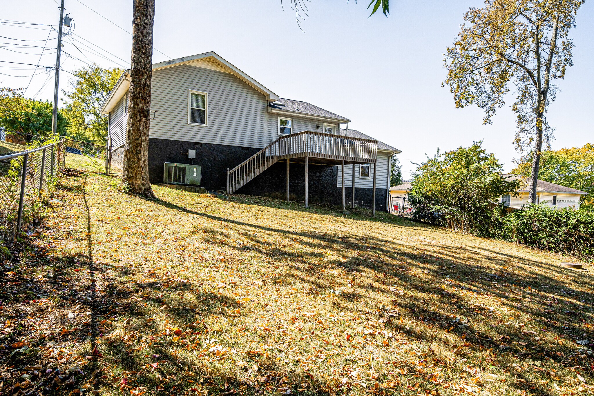 Building Photo - 5317 Ashlawn Dr