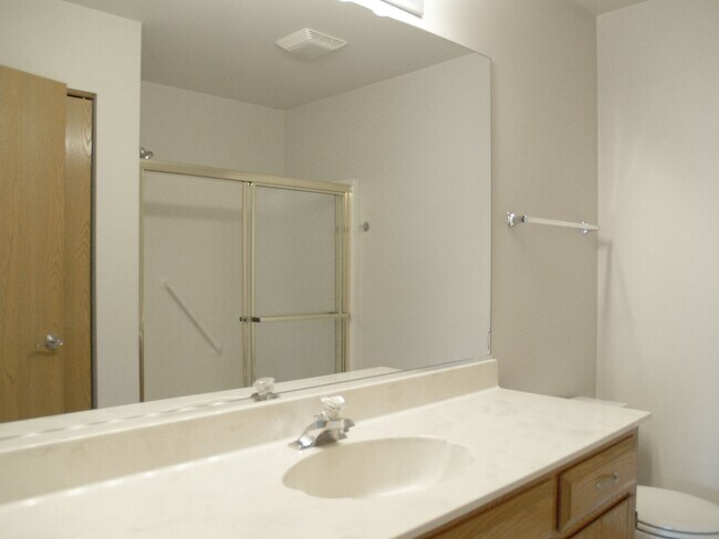 Building Photo - 4707 Mikasa Ct