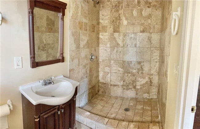 Building Photo - 910 Lawrenceville Hwy