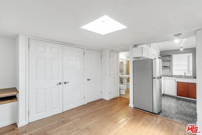 Building Photo - 746 Ashland Ave