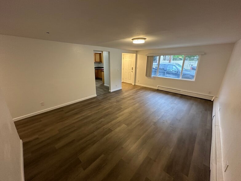 Building Photo - 4504 Juneau St