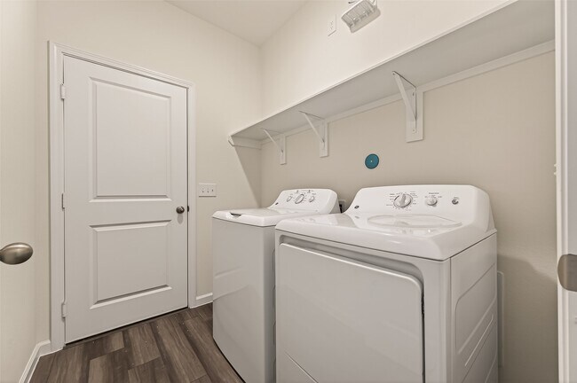 Building Photo - 31334 Gayle Prairie Oaks St