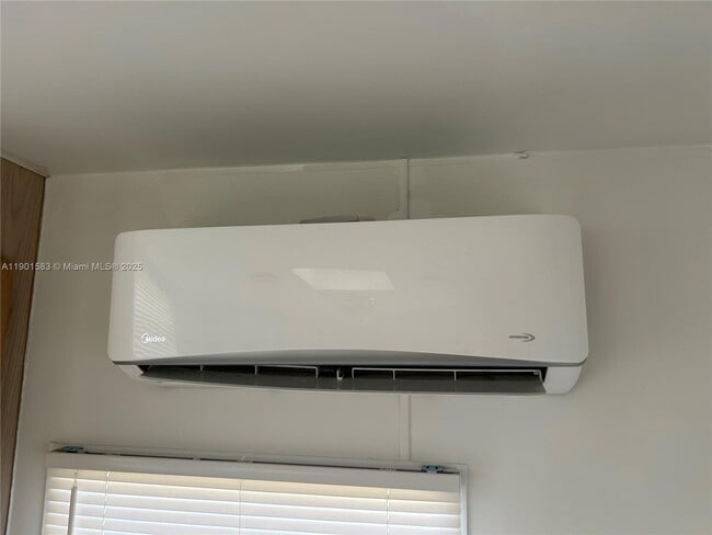 Building Photo - 1600 NW 42nd St