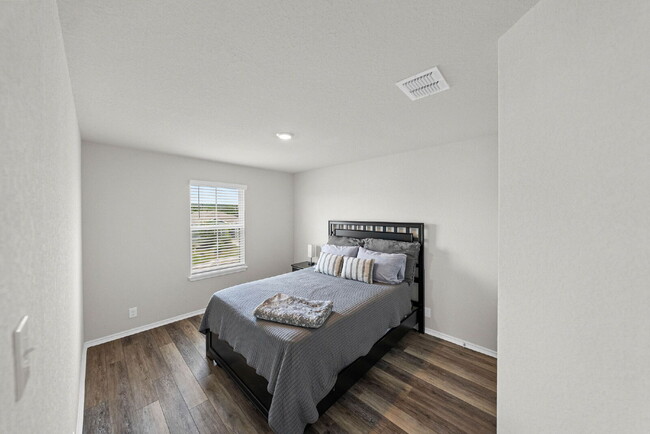Building Photo - Located in the vibrant Valley Ranch commun...