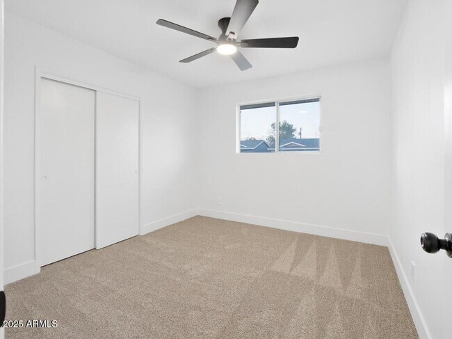 Building Photo - Mesa remodeled home