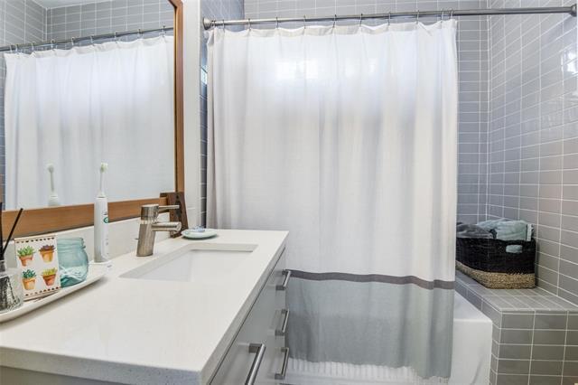 Building Photo - 816 Cristler Ave