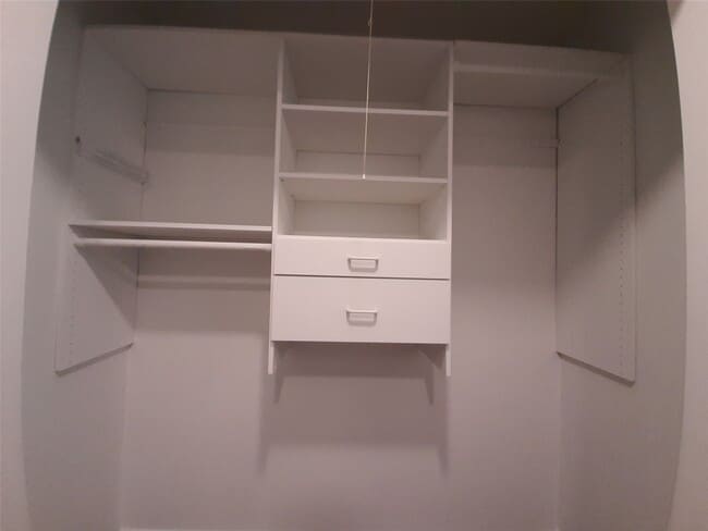 Building Photo - 8 Fawnchase Ct