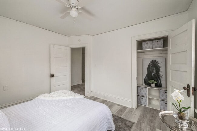 Building Photo - 3 Bedroom Large House for Rent