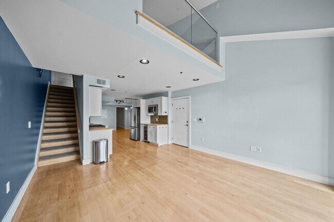 Building Photo - 8917 River Rd