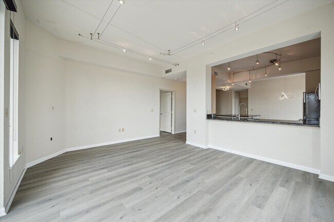 Building Photo - 3505 Sage Rd