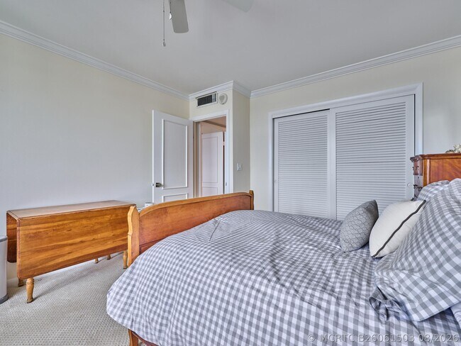 Building Photo - 2600 N Flagler Dr